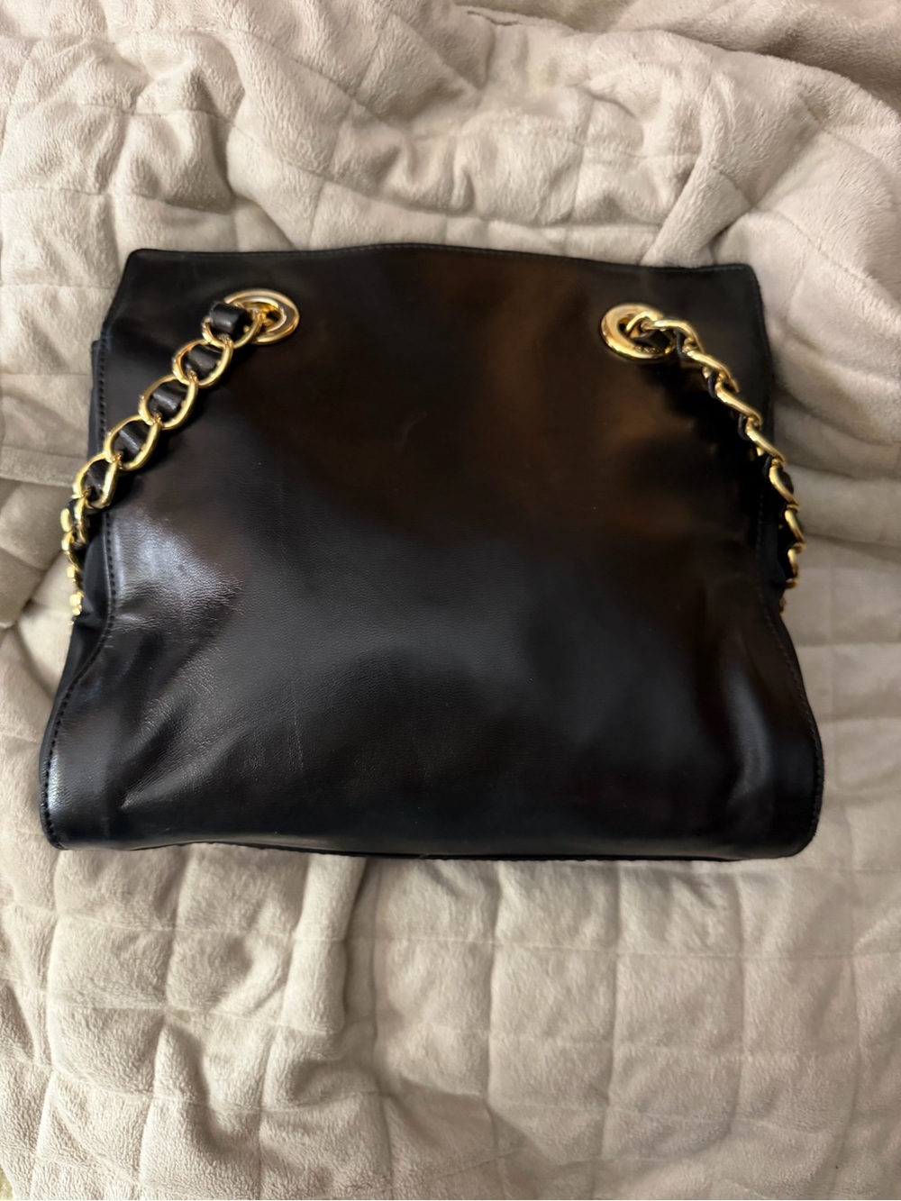 PRADA Black Leather Shoulder Bag w/Leather & Gold Chain Straps & 3 Large Pockets - Picture 4 of 13